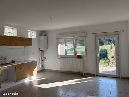 f2 en rez-de-jardin - nancy sud