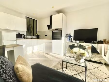 appartement 2 pièces 26m2 + terrasse 6m2