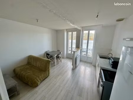 t2 meublé avec vue sur rhône 43m²