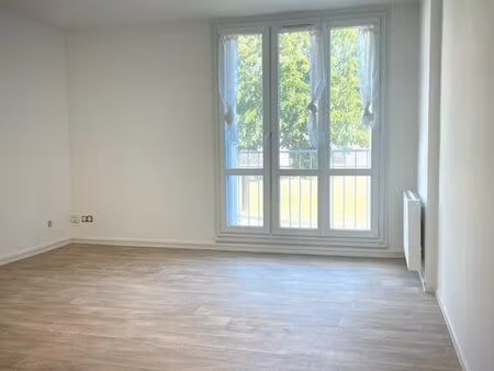 t2 43m² neuf en rdc + parking + cave