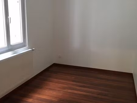 location f3