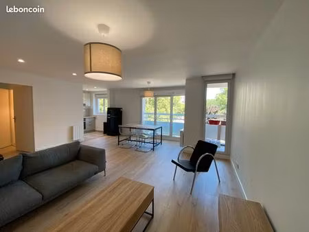 appartement t3  64m2  meublé sur les berges du rhône lyon 7