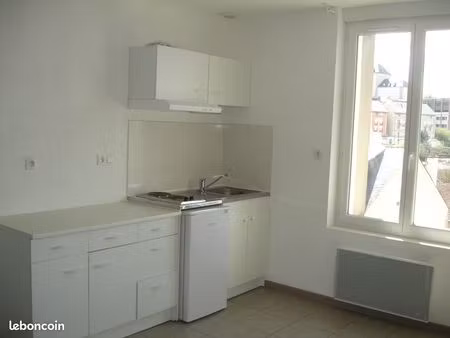 studio dispo suite à désistement à 200 m du pôle universitaire