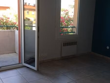 toulouse roseraie studio/t1 meublé près métro
