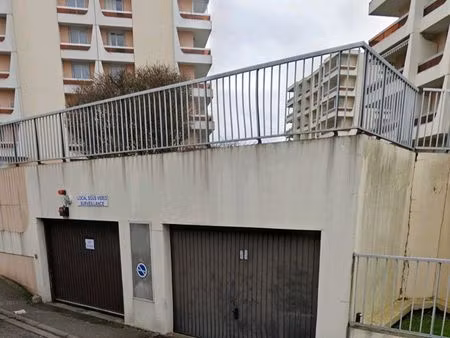 garage