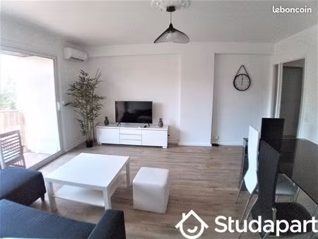 chambre 1 pièce 11 m²
