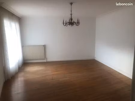 t3 82 m2 residence luxembourg