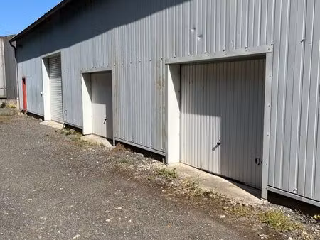 stockage / garage / cellules / archives