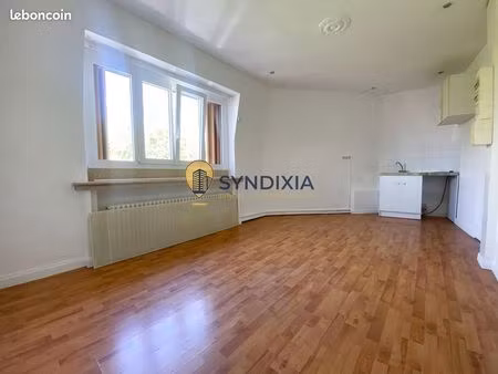 studio 1 pièce 22 m²