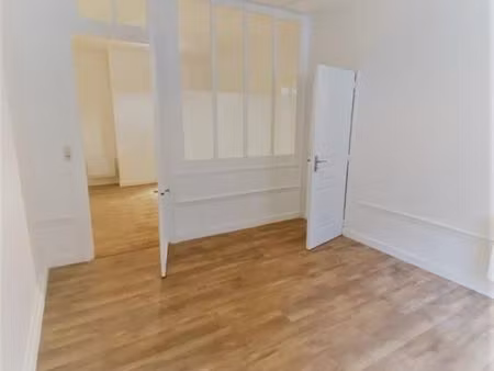 appartement 3 pièces 65 m²