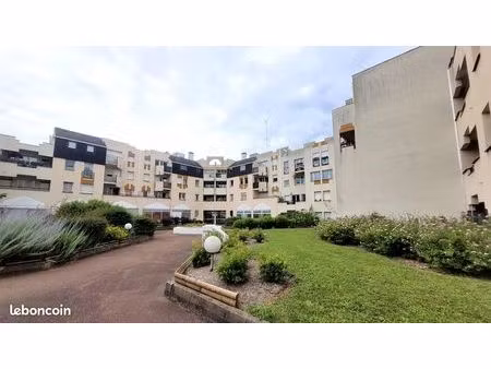 appartement 4 pièces 80 m²