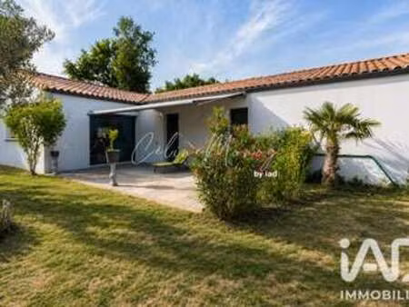 vente maison à chaillé-sous-les-ormeaux (85310) : à vendre / 150m² chaillé-sous-les-ormeau