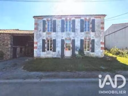 vente maison à saint-juire-champgillon (85210) : à vendre / 97m² saint-juire-champgillon