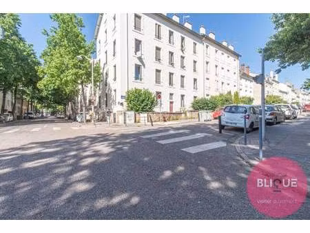 cabinet blique