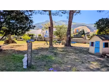 terrain constructible neuf à vendre