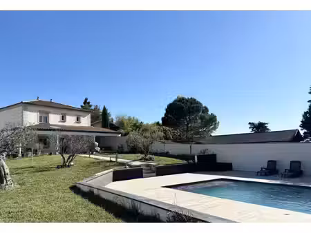 villa t5 avec piscine