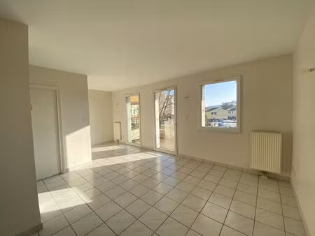 appartement t1 avenue de la gare à annonay