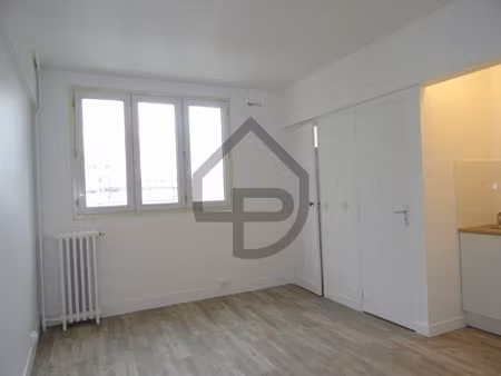 studio de 18 m2 loue vide