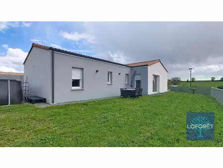 maison antigny 5 pièce(s)
