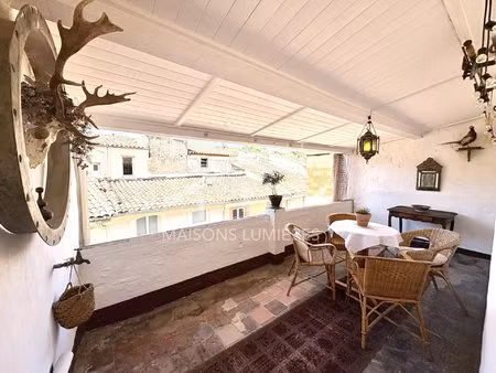 superbe appartement - 3 niveaux - toit-terrasse - 3 chambres - 113m² - apt - 163 000€