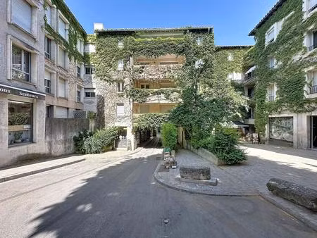 avignon  quartier balance / palais des papes  appartement à vendre  86 m²  2 chambres  ter