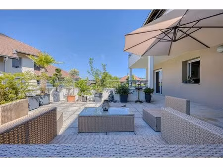 appartement t3 67 m² au calme normes pmr grande terrasse garage + stationnement