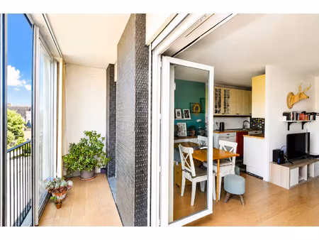 bas de chatou - 7 mn rer - appartement 2 chambres - 69 m² - cave et parking