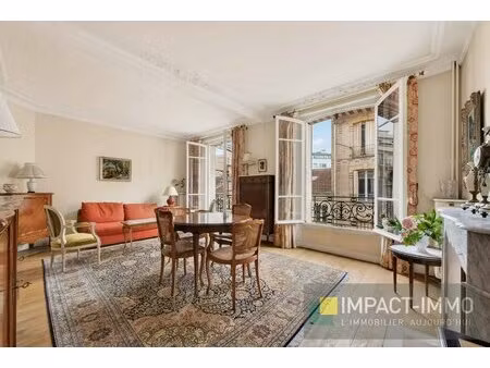 appartement 4 pièces  coeur bécon  charme de l'ancien