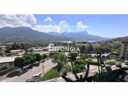 secteur plan d'eau - t2 vendu loue avec balcon et parking
