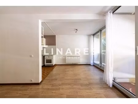 numa - appartement t2 de 52m² - balcon - cave - box fermé - 13005 le camas