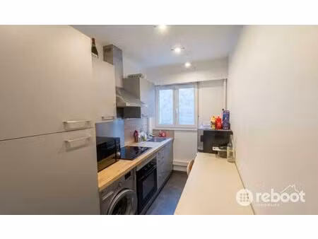 charmant studio meublé de 34 59 m² – strasbourg centre  rue sainte-élisabeth
