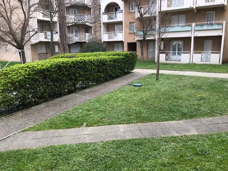 agréable t1bis quartier des arènes.