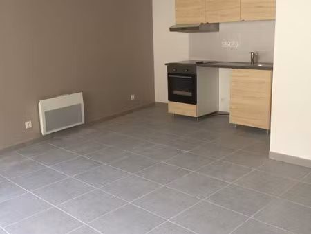 exclusivité m&b immobilier t2 avec balcon quartier giraudeau