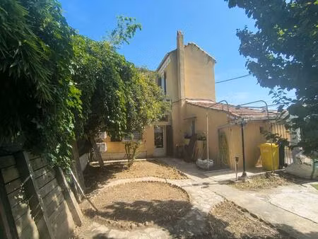 avignon extra-muros maison de 91 m²  parcelle de 211 m² et garage indépendant
