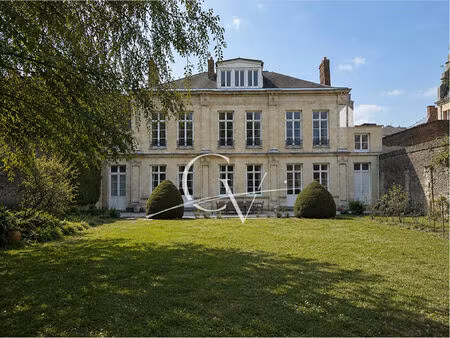 hotel particulier arras 16 pièces 469.69 m2