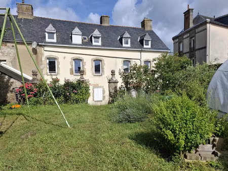 locminé - maison de maître