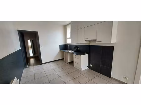 maison de village t3 bis céret