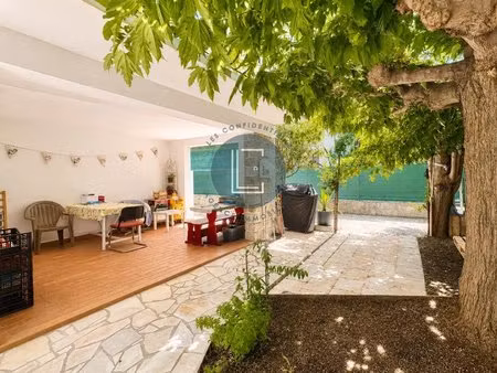 villa t5 au calme sur belle parcelle