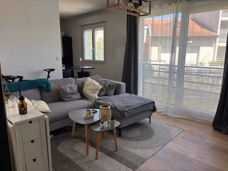 location appartement 2 pièces 42 m² à tassin-la-demi-lune (69160)