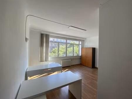 location bureaux 27 m²