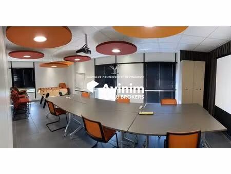 location bureaux 103 m² à 219 m²