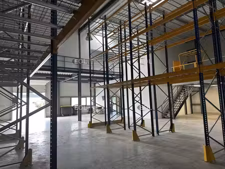 location local d’activités servon 77170 442m²