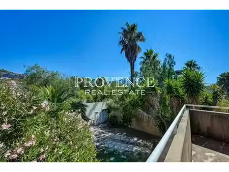 maison de 5 pièces de luxe en location à marseille  provence-alpes-côte d'azur