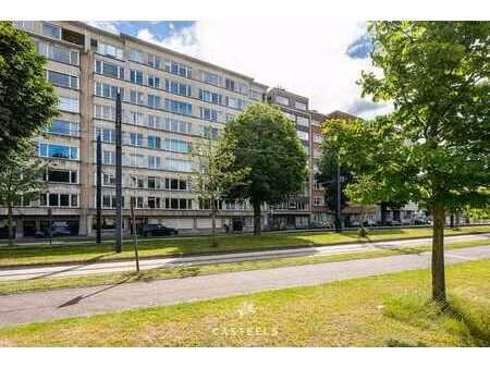 appartement lumineux à emplacement de choix avec 3 chambres 