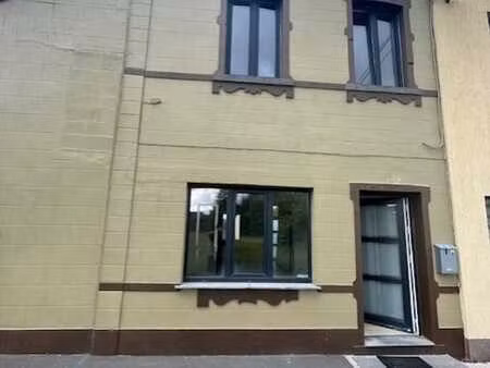 maison avec dépendances et terrain constructible de 15 ares