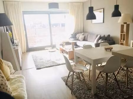 appartement meublé avec parking (+130€ de charges)