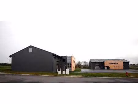 a louer : hall relais de 565 m² disponible à bastogne