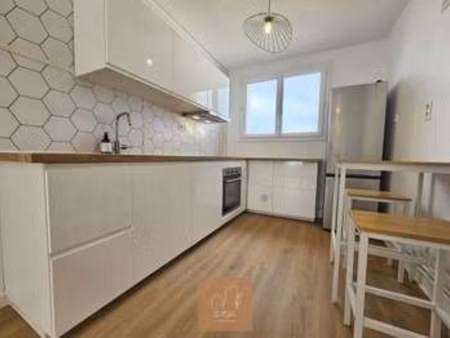 location appartement 4 pièces à rennes (35000) : à louer 4 pièces / 70m² rennes
