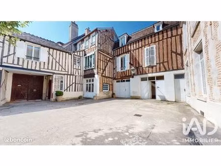 appartement 3 pièces 85 m²
