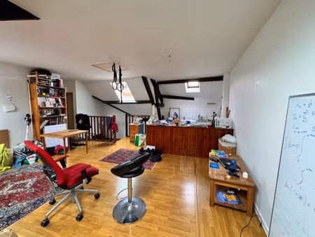 appartement 2 pièces idéalement situé